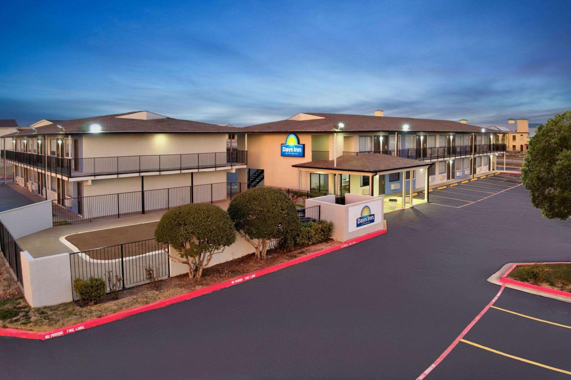 Days Inn By Wyndham Wichita Falls Extérieur photo
